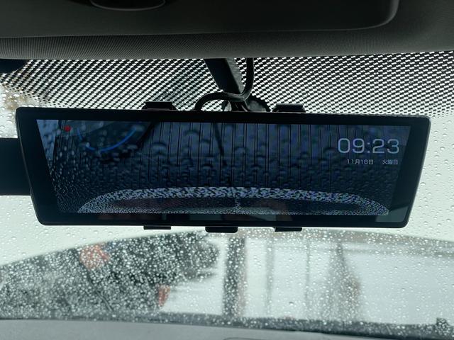 GT-R プレミアムエディション 4WD KUHLコンプリート KUHL35R-FAフロントバンパー/KR-35RRIIサイド/リヤディフューザーフィン付き/KUHL4テールマフラー/VERZ20インチKCV04アルミ/デジタルミラー(24枚目)