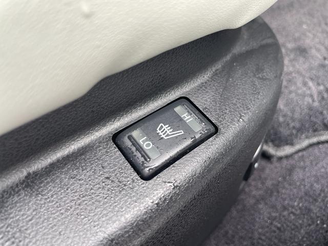 GT-R プレミアムエディション 4WD KUHLコンプリート KUHL35R-FAフロントバンパー/KR-35RRIIサイド/リヤディフューザーフィン付き/KUHL4テールマフラー/VERZ20インチKCV04アルミ/デジタルミラー(25枚目)