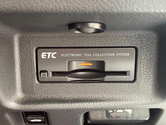 GT-R プレミアムエディション 4WD KUHLコンプリート KUHL35R-FAフロントバンパー/KR-35RRIIサイド/リヤディフューザーフィン付き/KUHL4テールマフラー/VERZ20インチKCV04アルミ/デジタルミラー(27枚目)