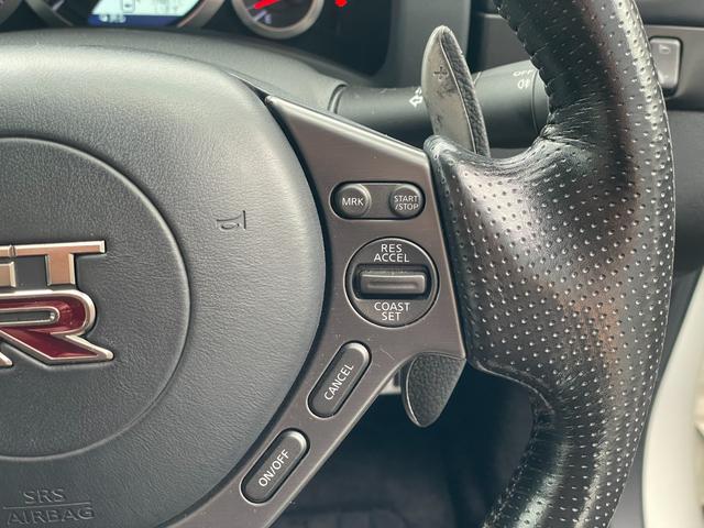 GT-R プレミアムエディション 4WD KUHLコンプリート KUHL35R-FAフロントバンパー/KR-35RRIIサイド/リヤディフューザーフィン付き/KUHL4テールマフラー/VERZ20インチKCV04アルミ/デジタルミラー(33枚目)