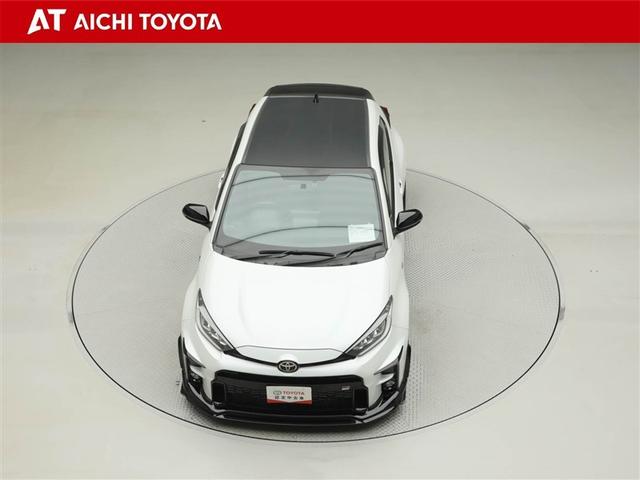 GRヤリス RZ ハイパフォーマンス 1オーナ Iストップ ナビ付 LEDヘッド 盗難防止システム AWD フルオートエアコン 横滑り防止装置付き スマートキ- ミュージックプレイヤー接続可 ABS付き アルミ パワーウインドウ ETC(17枚目)