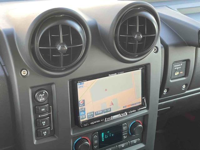 ハマーH2 ラグジュアリーパッケージ 4WD バックカメラ サンルーフ ナビ アルミホイール AT エアコン 運転席エアバッグ 助手席エアバッグ(57枚目)