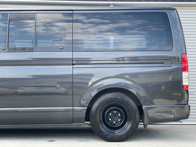 ハイエースバン ロングスーパーＧＬ　４型仕様　スーパーＧＬ　ローダウン　リアエアコン　ディーゼル　２ＷＤ　ナビ　バックカメラ　インナーブラック　ガンメタ　キーレス（13枚目）