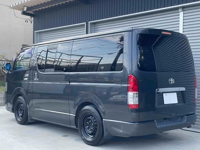 ハイエースバン ロングスーパーＧＬ　４型仕様　スーパーＧＬ　ローダウン　リアエアコン　ディーゼル　２ＷＤ　ナビ　バックカメラ　インナーブラック　ガンメタ　キーレス（16枚目）