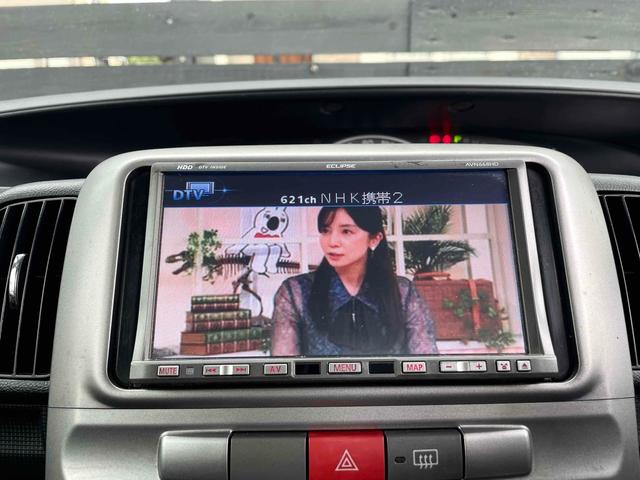 タント カスタムＸリミテッド　ドライブレコーダー　バックカメラ　電動スライドドア　ナビ　ＴＶ　ＨＩＤ　スマートキー　ベンチシート　ＣＶＴ　盗難防止システム　ＡＢＳ　ＣＤ　アルミホイール　衝突安全ボディ　エアコン　パワーステアリング（5枚目）