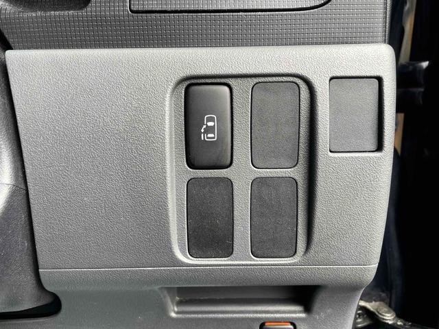 タント カスタムＸリミテッド　ドライブレコーダー　バックカメラ　電動スライドドア　ナビ　ＴＶ　ＨＩＤ　スマートキー　ベンチシート　ＣＶＴ　盗難防止システム　ＡＢＳ　ＣＤ　アルミホイール　衝突安全ボディ　エアコン　パワーステアリング（7枚目）