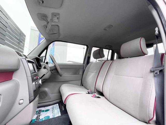 ムーヴコンテ Ｇ　ＮＡＶＩ　バックカメラ　ナビ　ＴＶ　スマートキー　アイドリングストップ　ベンチシート　ＣＶＴ　盗難防止システム　ＡＢＳ　ミュージックプレイヤー接続可　衝突安全ボディ　エアコン　パワーステアリング（7枚目）