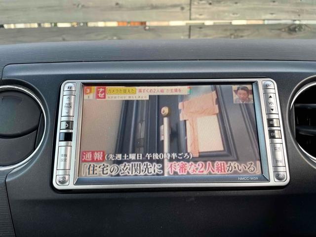 タントエグゼ カスタムＧ　ＥＴＣ　ナビ　ＴＶ　ＨＩＤ　スマートキー　ＣＶＴ　盗難防止システム　ＡＢＳ　アルミホイール　衝突安全ボディ　エアコン　パワーステアリング（3枚目）
