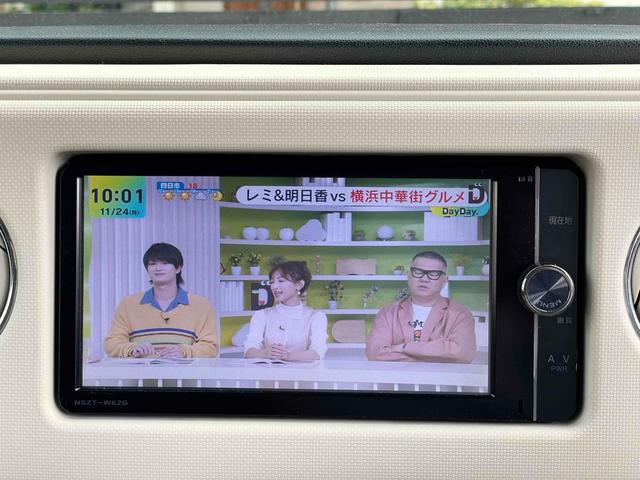 ミラココア ココアプラスＧ　バックカメラ　ナビ　ＴＶ　スマートキー　ベンチシート　ＣＶＴ　盗難防止システム　ＡＢＳ　ＣＤ　ＤＶＤ再生　Ｂｌｕｅｔｏｏｔｈ　ルーフレール　衝突安全ボディ　エアコン　パワーステアリング（4枚目）