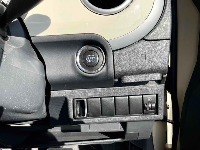 アルトラパン Ｘ　スマートキー　ベンチシート　ＣＶＴ　盗難防止システム　ＡＢＳ　ＣＤ　アルミホイール　衝突安全ボディ　エアコン　パワーステアリング　パワーウィンドウ（4枚目）