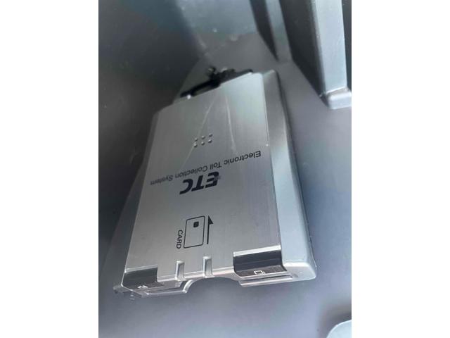 タント カスタムXリミテッド ETC 電動スライドドア ナビ TV HID スマートキー ベンチシート CVT 盗難防止システム ABS ミュージックプレイヤー接続可 アルミホイール 衝突安全ボディ エアコン パワーステアリング(5枚目)