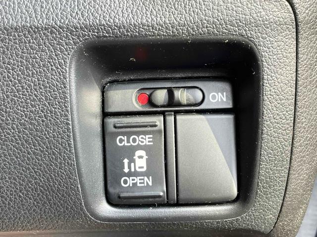 N-BOXカスタム G・Lパッケージ ETC 両側スライド・片側電動 ナビ TV HID スマートキー アイドリングストップ ベンチシート CVT 盗難防止システム ABS ESC CD USB ミュージックプレイヤー接続可(7枚目)