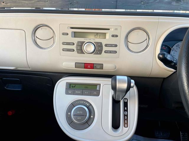 ミラココア ココアプラスＸ　ＥＴＣ　スマートキー　ベンチシート　ＣＶＴ　盗難防止システム　ＡＢＳ　ＣＤ　ルーフレール　衝突安全ボディ　エアコン　パワーステアリング　パワーウィンドウ（3枚目）