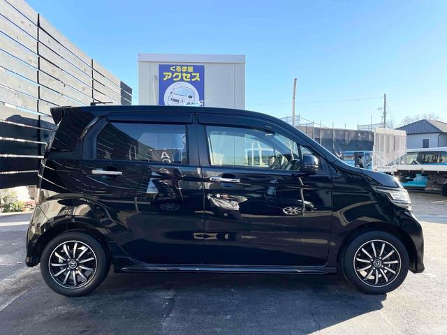 Ｎ－ＷＧＮカスタム Ｇ　ナビ　ＴＶ　衝突被害軽減システム　ＨＩＤ　スマートキー　アイドリングストップ　ベンチシート　ＣＶＴ　盗難防止システム　ＡＢＳ　ＥＳＣ　アルミホイール　衝突安全ボディ　エアコン　パワーステアリング（23枚目）