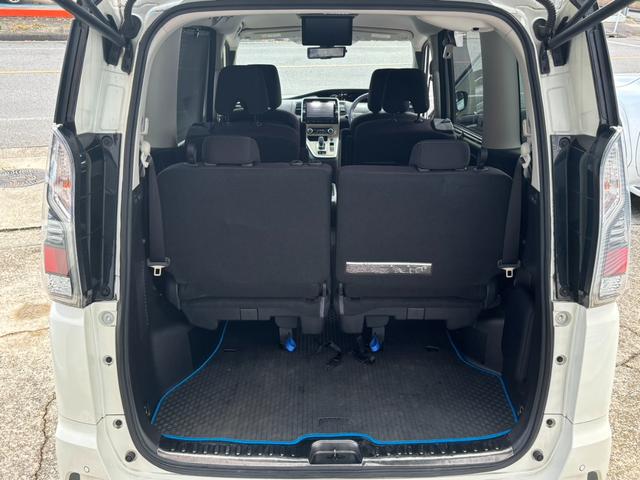 セレナ e-パワー ハイウェイスターV 純正9インチナビ フリップダウンモニター 全周囲カメラ 両側電動パワースライド プロパイロット ドライブレコーダー ETC インテリキー LEDヘッド 衝突軽減(20枚目)