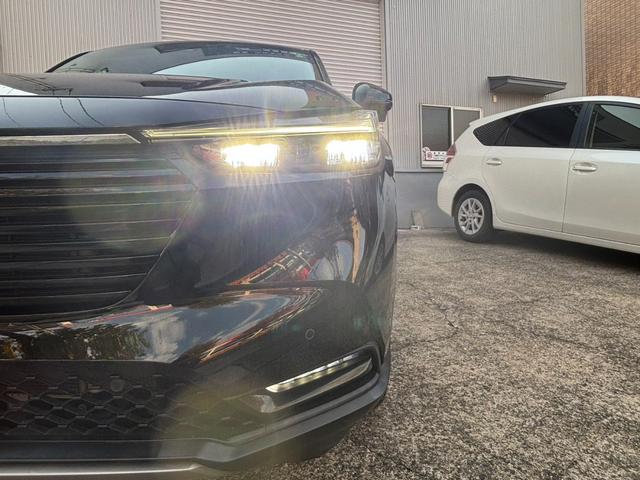 ヴェゼル ｅ：ＨＥＶ　Ｘ　純正ＳＤナビ　バックカメラ　ＥＴＣ　ドライブレコーダー　衝突軽減　Ｂｌｕｅｔｏｏｔｈ接続　プッシュスタート　インテリキー　レーダークルーズ　ＬＥＤヘッド　オートマチックライト（4枚目）