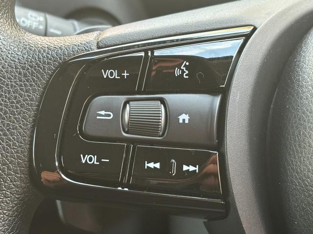 ヴェゼル ｅ：ＨＥＶ　Ｘ　純正ＳＤナビ　バックカメラ　ＥＴＣ　ドライブレコーダー　衝突軽減　Ｂｌｕｅｔｏｏｔｈ接続　プッシュスタート　インテリキー　レーダークルーズ　ＬＥＤヘッド　オートマチックライト（8枚目）