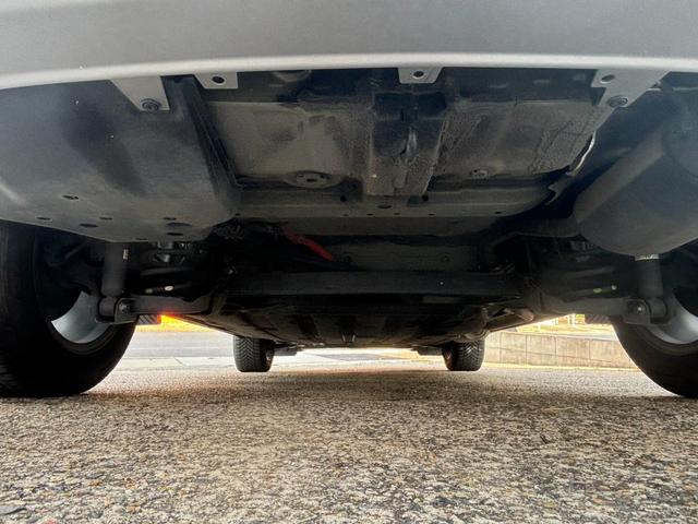 ヴェゼル ｅ：ＨＥＶ　Ｘ　純正ＳＤナビ　バックカメラ　ＥＴＣ　ドライブレコーダー　衝突軽減　Ｂｌｕｅｔｏｏｔｈ接続　プッシュスタート　インテリキー　レーダークルーズ　ＬＥＤヘッド　オートマチックライト（16枚目）