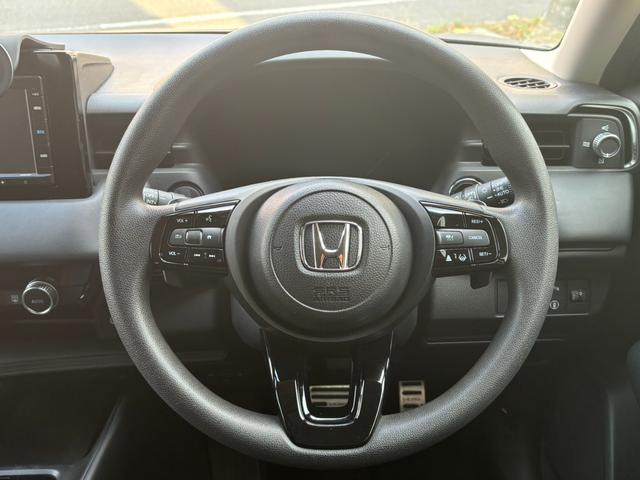 ヴェゼル ｅ：ＨＥＶ　Ｘ　純正ＳＤナビ　バックカメラ　ＥＴＣ　ドライブレコーダー　衝突軽減　Ｂｌｕｅｔｏｏｔｈ接続　プッシュスタート　インテリキー　レーダークルーズ　ＬＥＤヘッド　オートマチックライト（21枚目）