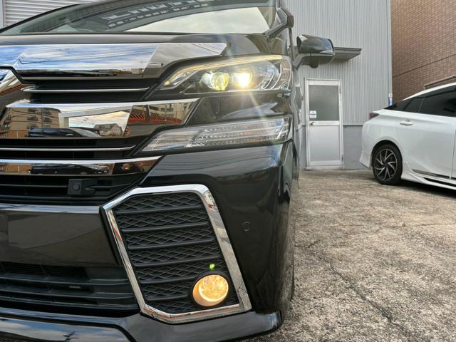 ヴェルファイア ２．５Ｚ　Ａエディション　９型ＳＤナビ　フリップダウンモニター　両側電動スライドドア　禁煙車　ＥＴＣ　バックカメラ　Ｂｌｕｅｔｏｏｔｈ接続　レーダークルーズコントロール　ステアリングリモコン　プッシュスタート　インテリキー（11枚目）