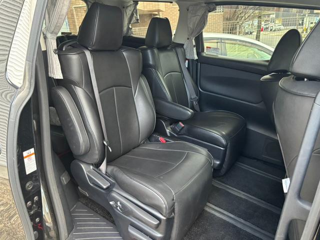 ヴェルファイア ２．５Ｚ　Ａエディション　９型ＳＤナビ　フリップダウンモニター　両側電動スライドドア　禁煙車　ＥＴＣ　バックカメラ　Ｂｌｕｅｔｏｏｔｈ接続　レーダークルーズコントロール　ステアリングリモコン　プッシュスタート　インテリキー（13枚目）