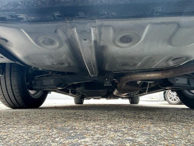 ヴェルファイア ２．５Ｚ　Ａエディション　９型ＳＤナビ　フリップダウンモニター　両側電動スライドドア　禁煙車　ＥＴＣ　バックカメラ　Ｂｌｕｅｔｏｏｔｈ接続　レーダークルーズコントロール　ステアリングリモコン　プッシュスタート　インテリキー（19枚目）