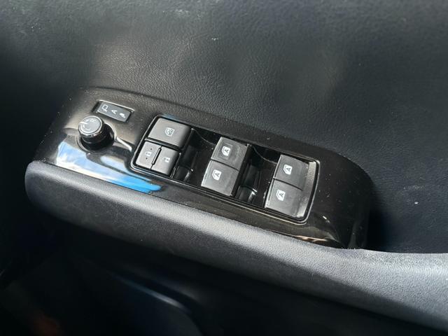 ヴェルファイア ２．５Ｚ　Ａエディション　９型ＳＤナビ　フリップダウンモニター　両側電動スライドドア　禁煙車　ＥＴＣ　バックカメラ　Ｂｌｕｅｔｏｏｔｈ接続　レーダークルーズコントロール　ステアリングリモコン　プッシュスタート　インテリキー（31枚目）