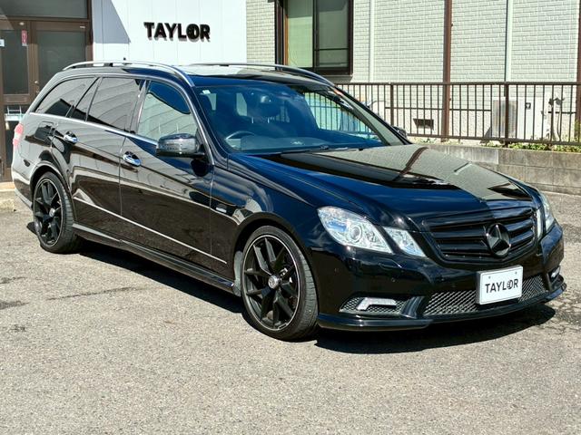 Ｅクラスステーションワゴン Ｅ３５０ブルテックアバンＧ　ＡＭＧスポーツＰＫＧ　ＡＩＳ鑑定済　純正ナビ　フルセグ　ブラックレザー　シートヒーター　社外１９ｉｎｃＡＷ　ＨＩＤヘッドライト　クリアランスソナー　パワーシート　シートメモリー　クルーズコントロール（3枚目）