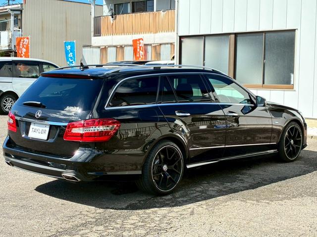 Ｅクラスステーションワゴン Ｅ３５０ブルテックアバンＧ　ＡＭＧスポーツＰＫＧ　ＡＩＳ鑑定済　純正ナビ　フルセグ　ブラックレザー　シートヒーター　社外１９ｉｎｃＡＷ　ＨＩＤヘッドライト　クリアランスソナー　パワーシート　シートメモリー　クルーズコントロール（8枚目）