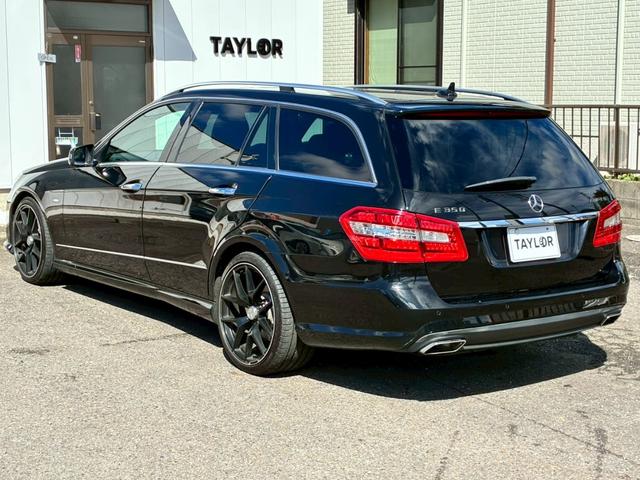 Ｅクラスステーションワゴン Ｅ３５０ブルテックアバンＧ　ＡＭＧスポーツＰＫＧ　ＡＩＳ鑑定済　純正ナビ　フルセグ　ブラックレザー　シートヒーター　社外１９ｉｎｃＡＷ　ＨＩＤヘッドライト　クリアランスソナー　パワーシート　シートメモリー　クルーズコントロール（10枚目）