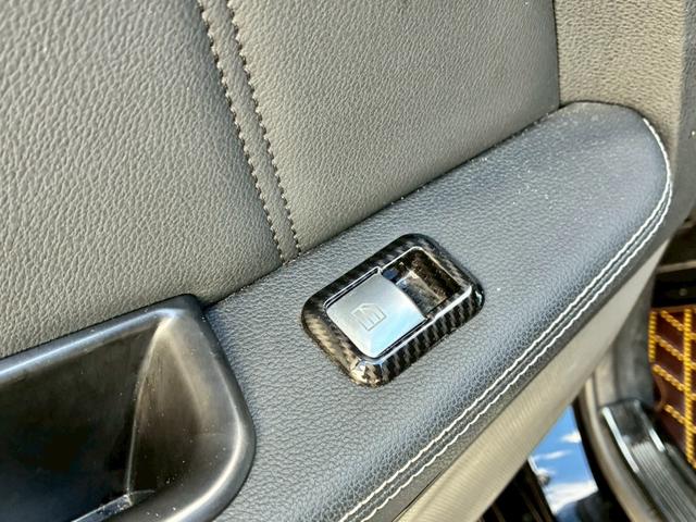 Ｅクラスステーションワゴン Ｅ３５０ブルテックアバンＧ　ＡＭＧスポーツＰＫＧ　ＡＩＳ鑑定済　純正ナビ　フルセグ　ブラックレザー　シートヒーター　社外１９ｉｎｃＡＷ　ＨＩＤヘッドライト　クリアランスソナー　パワーシート　シートメモリー　クルーズコントロール（45枚目）
