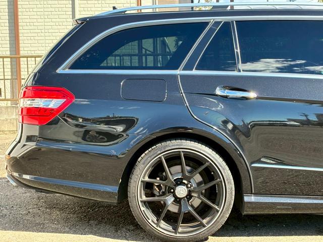 Ｅクラスステーションワゴン Ｅ３５０ブルテックアバンＧ　ＡＭＧスポーツＰＫＧ　ＡＩＳ鑑定済　純正ナビ　フルセグ　ブラックレザー　シートヒーター　社外１９ｉｎｃＡＷ　ＨＩＤヘッドライト　クリアランスソナー　パワーシート　シートメモリー　クルーズコントロール（66枚目）