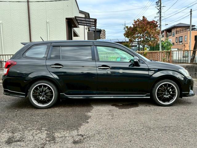 TOYOTA COROLLA FIELDER HYBRID G AEROTOURER WxB