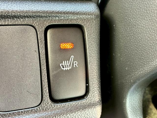 キャスト スポーツＳＡＩＩ　ターボ　修復歴無し　買取車　フルセグＴＶ　Ｂｌｕｅｔｏｏｔｈ　バックカメラ　ＥＴＣ　ＬＥＤライト　フォグ　オートライト　前席ヒーター付き　ハーフレザーシート　ＭＯＭＯステ　パドルシフト　衝突軽減装置（18枚目）