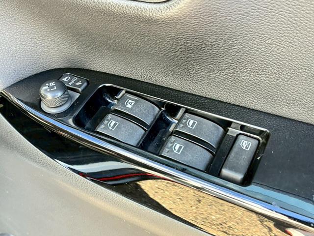 キャスト スポーツＳＡＩＩ　ターボ　修復歴無し　買取車　フルセグＴＶ　Ｂｌｕｅｔｏｏｔｈ　バックカメラ　ＥＴＣ　ＬＥＤライト　フォグ　オートライト　前席ヒーター付き　ハーフレザーシート　ＭＯＭＯステ　パドルシフト　衝突軽減装置（28枚目）