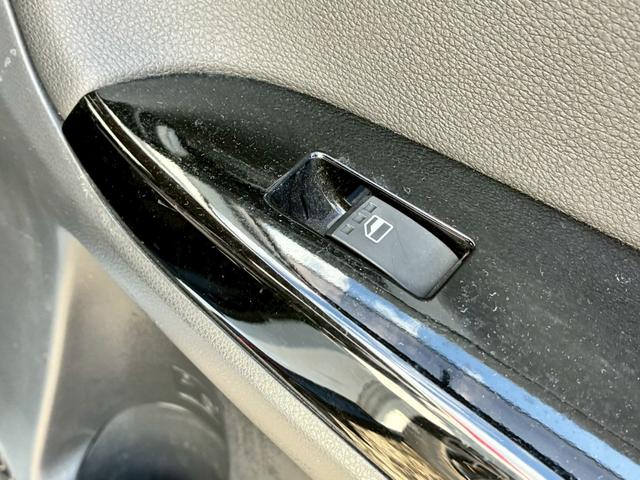 キャスト スポーツＳＡＩＩ　ターボ　修復歴無し　買取車　フルセグＴＶ　Ｂｌｕｅｔｏｏｔｈ　バックカメラ　ＥＴＣ　ＬＥＤライト　フォグ　オートライト　前席ヒーター付き　ハーフレザーシート　ＭＯＭＯステ　パドルシフト　衝突軽減装置（31枚目）