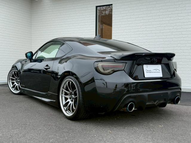 ８６ ＧＴ　エアロ　レカロシート　ＷＯＲＫＥ　ＭＯＴＩＯＮ１９インチＡＷ　ＢＬＩＴＺ車高調／３連メーター　ＭＯＭＯステアリング　社外ナビ　バックカメラ　ボンネットダンパー　ＶＡＬＥＮＴＩテールランプ／バックフォグ（24枚目）