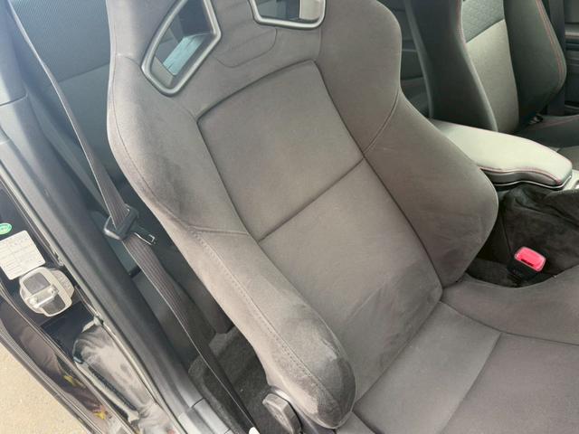 ８６ ＧＴ　エアロ　レカロシート　ＷＯＲＫＥ　ＭＯＴＩＯＮ１９インチＡＷ　ＢＬＩＴＺ車高調／３連メーター　ＭＯＭＯステアリング　社外ナビ　バックカメラ　ボンネットダンパー　ＶＡＬＥＮＴＩテールランプ／バックフォグ（59枚目）