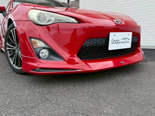 ８６ ＧＴ　モデリスタエアロ（Ｆ／Ｓ／Ｒ）　ＴＲＤハイレスポンススポーツマフラー　ＴＲＤマフラーガーニッシュ　ＴＲＤ車高調　純正１７インチＡＷ　純正ナビ　バックカメラ　フルセグＴＶ　ＥＴＣ　オートライト　ドラレコ（13枚目）