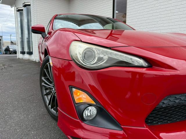 ８６ ＧＴ　モデリスタエアロ（Ｆ／Ｓ／Ｒ）　ＴＲＤハイレスポンススポーツマフラー　ＴＲＤマフラーガーニッシュ　ＴＲＤ車高調　純正１７インチＡＷ　純正ナビ　バックカメラ　フルセグＴＶ　ＥＴＣ　オートライト　ドラレコ（18枚目）