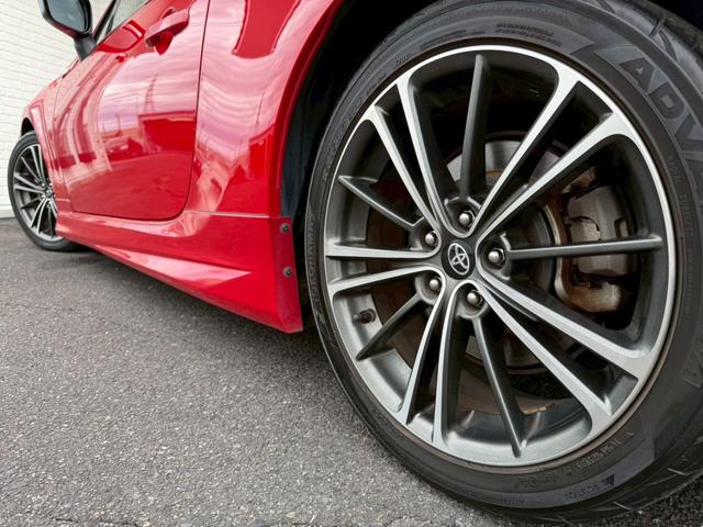 ８６ ＧＴ　モデリスタエアロ（Ｆ／Ｓ／Ｒ）　ＴＲＤハイレスポンススポーツマフラー　ＴＲＤマフラーガーニッシュ　ＴＲＤ車高調　純正１７インチＡＷ　純正ナビ　バックカメラ　フルセグＴＶ　ＥＴＣ　オートライト　ドラレコ（30枚目）