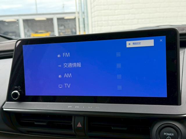 プリウス Ｚ　モデリスタエアロ　シグネチャーイルミ　パノラマルーフ　デジタルインナーミラー　スペアタイヤ　パノラミックビュー　ブラインドスポット　ステアリングヒーター　　シートヒーター／クーラー　　パワーバックドア（48枚目）