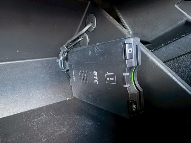 ８６ ＧＴ　モデリスタエアロ（Ｆ／Ｓ／Ｒ）　ブジツボ製マフラー　社外エアクリーナー　純正７インチナビ　フルセグＴＶ　ＥＴＣ　純正１７インチアルミホイール　オートライト　プッシュボタンスタート　スマートキー　ＬＥＤ（6枚目）