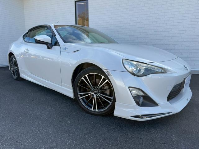 ８６ ＧＴ　モデリスタエアロ（Ｆ／Ｓ／Ｒ）　ブジツボ製マフラー　社外エアクリーナー　純正７インチナビ　フルセグＴＶ　ＥＴＣ　純正１７インチアルミホイール　オートライト　プッシュボタンスタート　スマートキー　ＬＥＤ（10枚目）