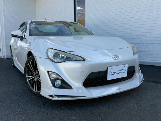 ８６ ＧＴ　モデリスタエアロ（Ｆ／Ｓ／Ｒ）　ブジツボ製マフラー　社外エアクリーナー　純正７インチナビ　フルセグＴＶ　ＥＴＣ　純正１７インチアルミホイール　オートライト　プッシュボタンスタート　スマートキー　ＬＥＤ（11枚目）