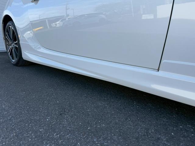 ８６ ＧＴ　モデリスタエアロ（Ｆ／Ｓ／Ｒ）　ブジツボ製マフラー　社外エアクリーナー　純正７インチナビ　フルセグＴＶ　ＥＴＣ　純正１７インチアルミホイール　オートライト　プッシュボタンスタート　スマートキー　ＬＥＤ（15枚目）