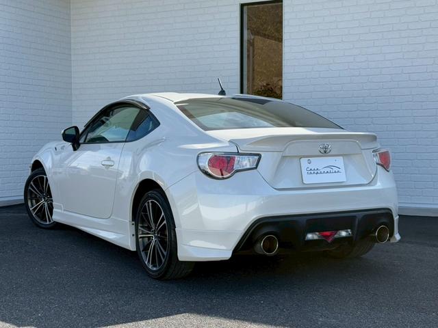 ８６ ＧＴ　モデリスタエアロ（Ｆ／Ｓ／Ｒ）　ブジツボ製マフラー　社外エアクリーナー　純正７インチナビ　フルセグＴＶ　ＥＴＣ　純正１７インチアルミホイール　オートライト　プッシュボタンスタート　スマートキー　ＬＥＤ（23枚目）