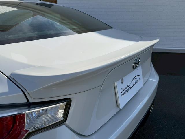 ８６ ＧＴ　モデリスタエアロ（Ｆ／Ｓ／Ｒ）　ブジツボ製マフラー　社外エアクリーナー　純正７インチナビ　フルセグＴＶ　ＥＴＣ　純正１７インチアルミホイール　オートライト　プッシュボタンスタート　スマートキー　ＬＥＤ（26枚目）