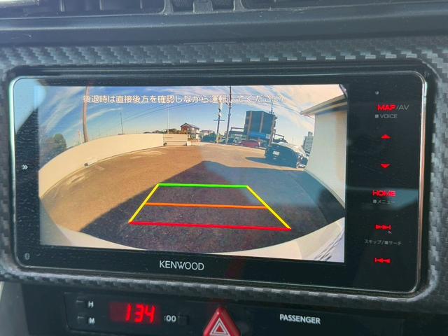 86 GT TRDエアロLED付(F/S/R/トランク) ブレンボブレーキ ADVANレーシングGT18インチアルミホイール ブリッツ車高調 GReddyステアリング ケンウッドナビ バックモニター オートライト(4枚目)