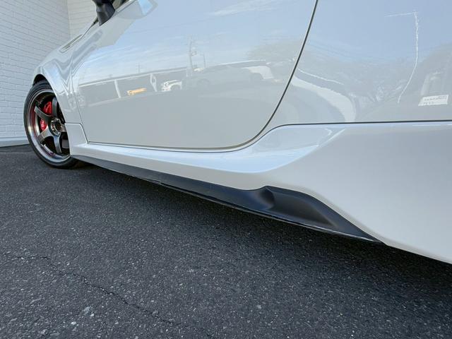 86 GT TRDエアロLED付(F/S/R/トランク) ブレンボブレーキ ADVANレーシングGT18インチアルミホイール ブリッツ車高調 GReddyステアリング ケンウッドナビ バックモニター オートライト(29枚目)